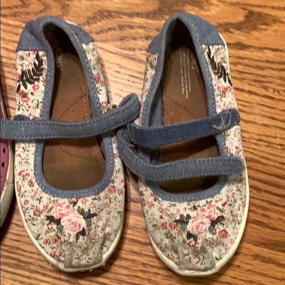 🔴SOLD🔴 Native & Toms - Picture 5 of 9